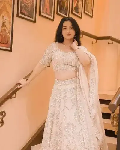 Escort Udalguri